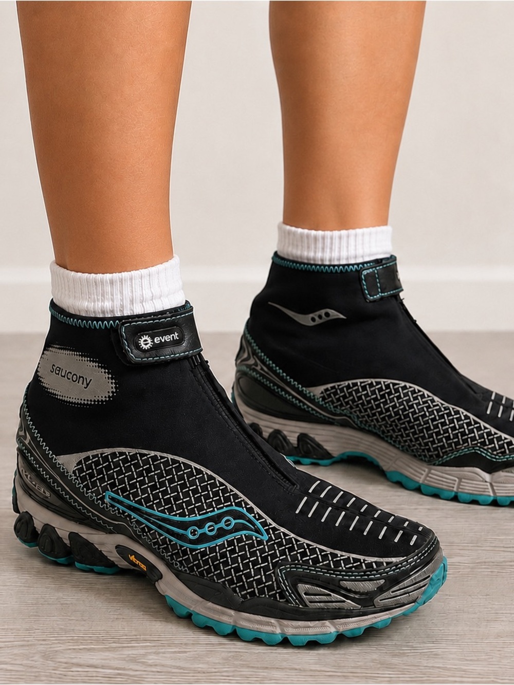 Saucony ProGrid Razor Trail Running Shoes Black Blue Waterproof eVent Size 9